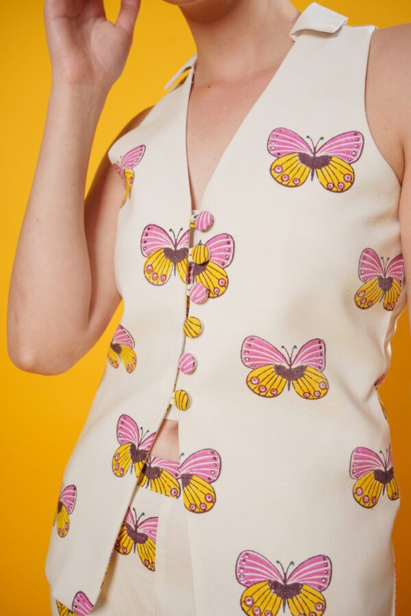 more zoomed in version of the Papillion Set blazer