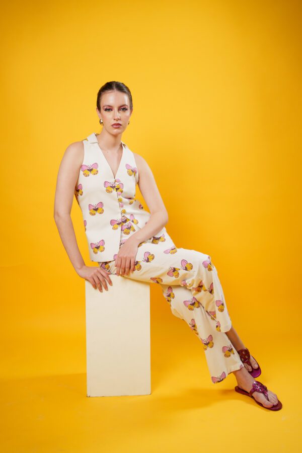 model wearing papillon set full length image