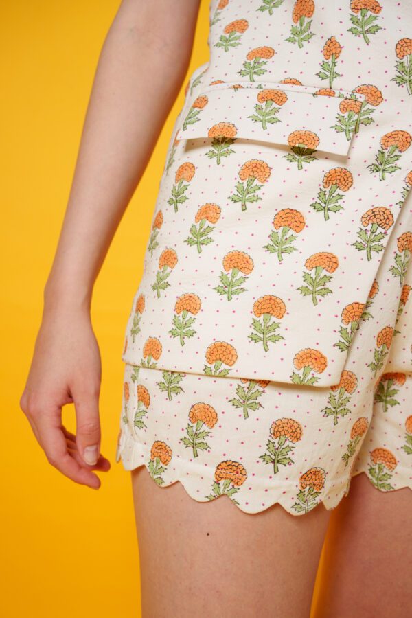 peachy set's scalloped shorts