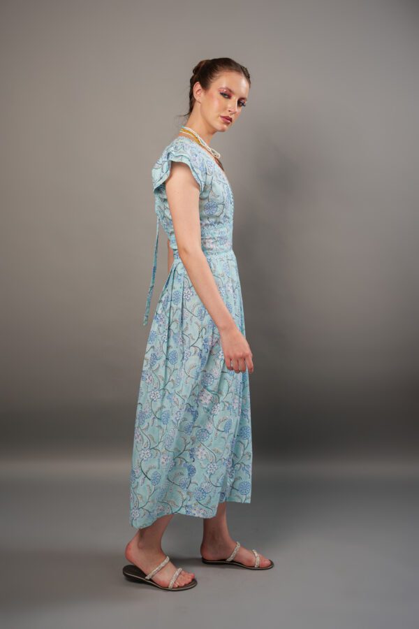 Icy Dress Sideview