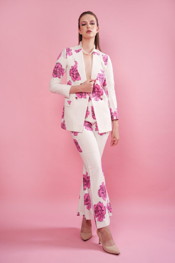 Blush Set full length frontside, with legs crossed