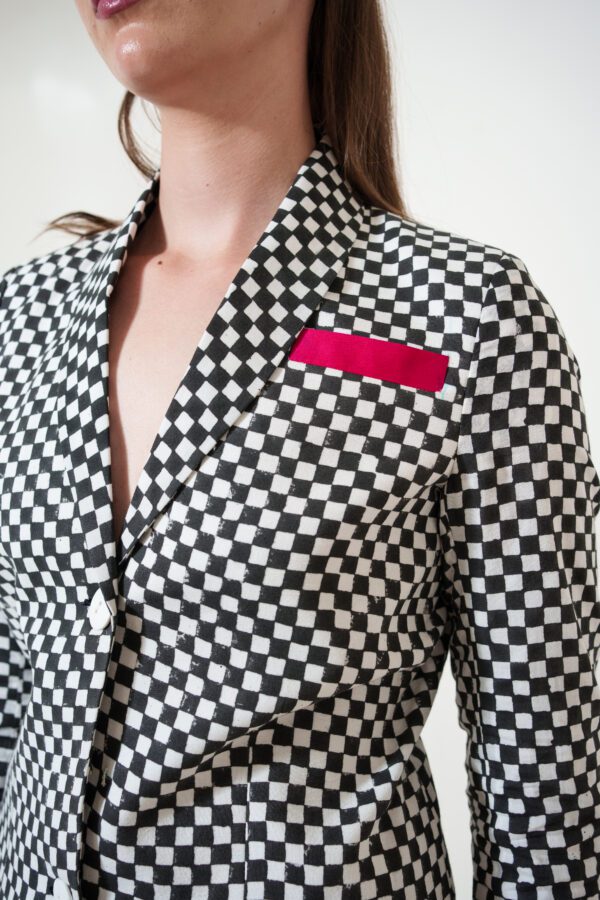 classic dress pocket details